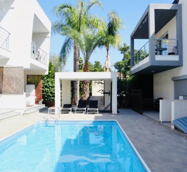 Amazing 2-Bedroom Apartment With Pool!! Limassol Extérieur photo